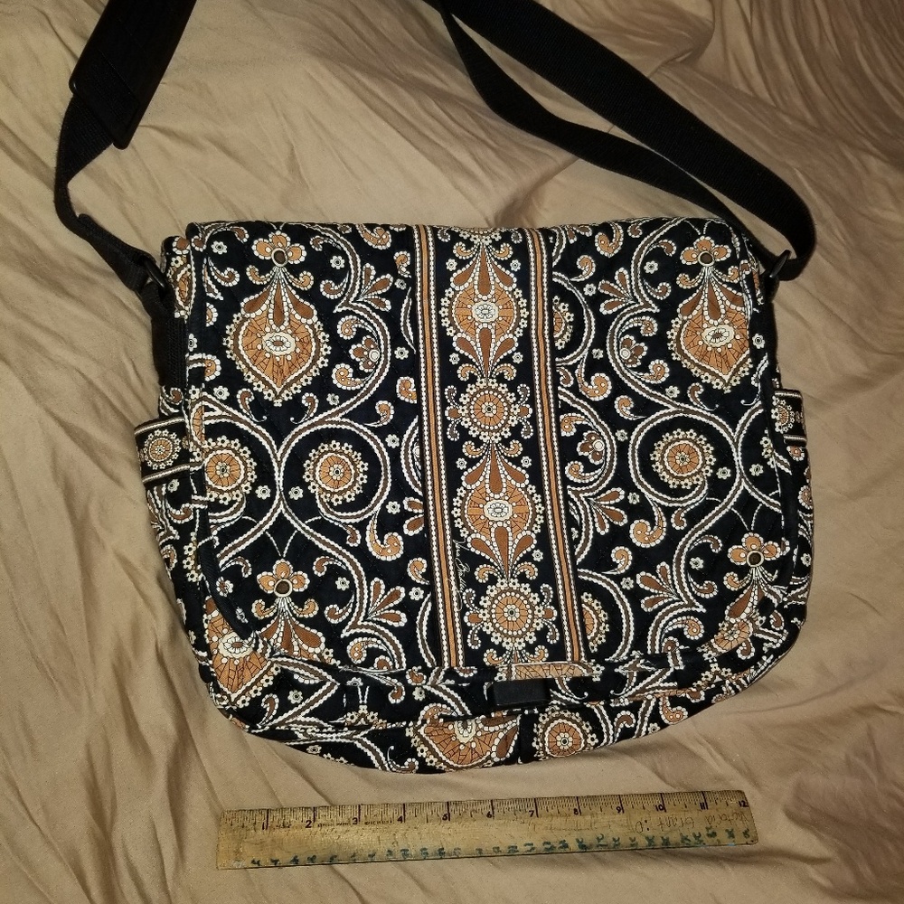 Vera Bradley  messenger bag